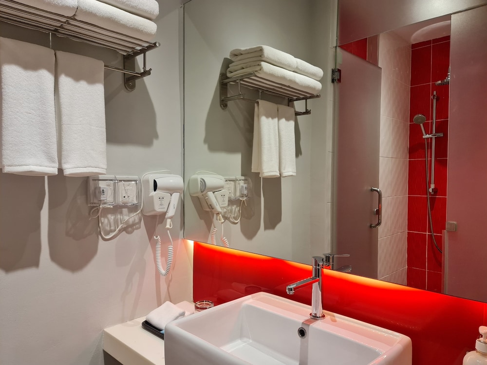 Holiday Inn Express & Suites Johor Bahru 22/62