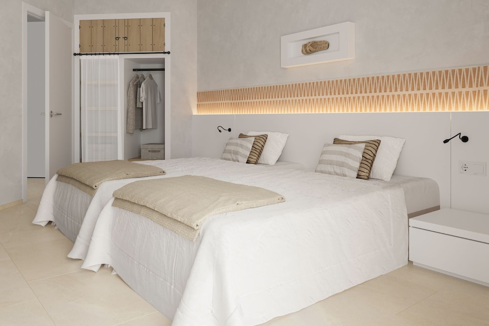 Select, Swim Up, Suite, Twin Beds, Garden View, Sofa
