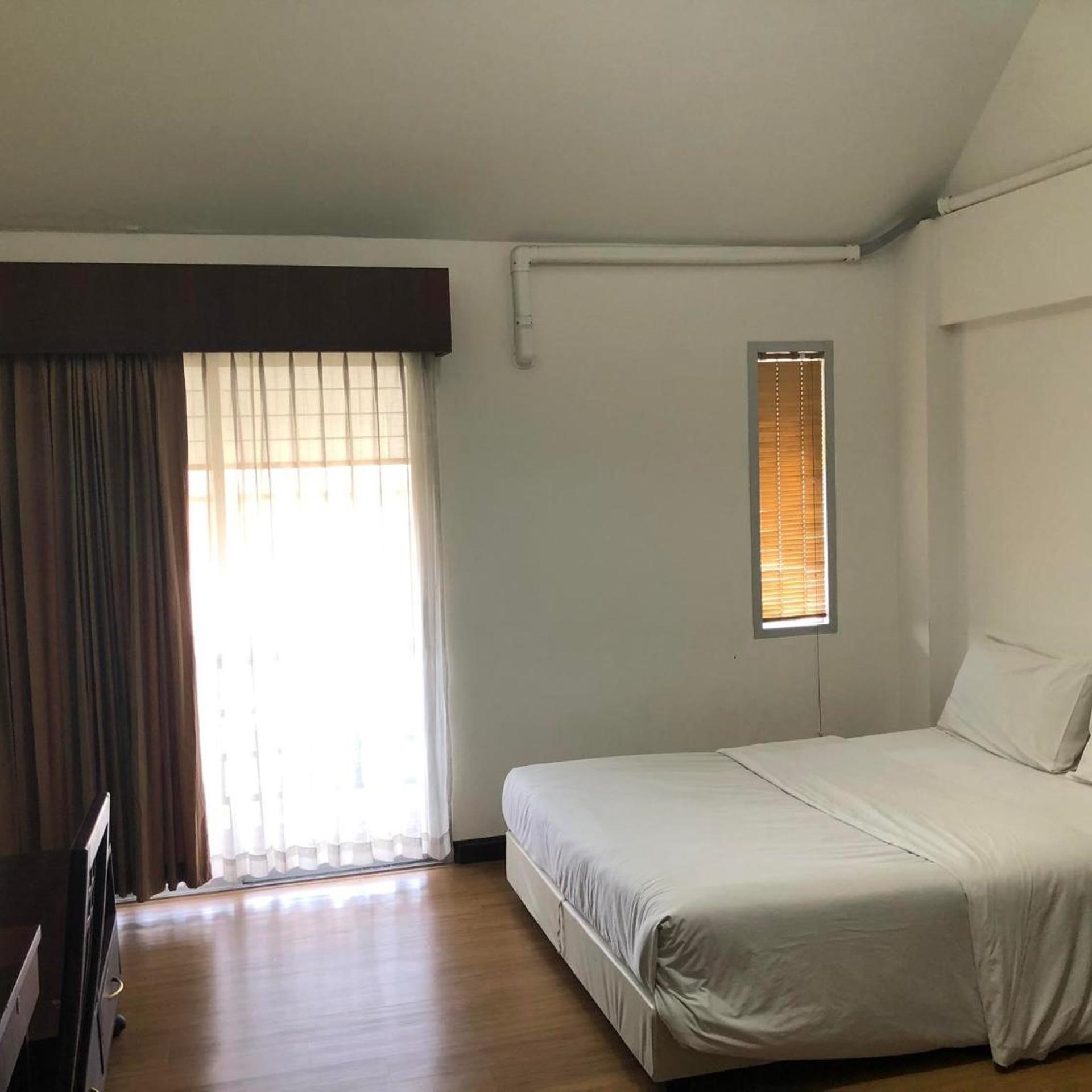 ROOM, QUADRUPLE, BALCONY