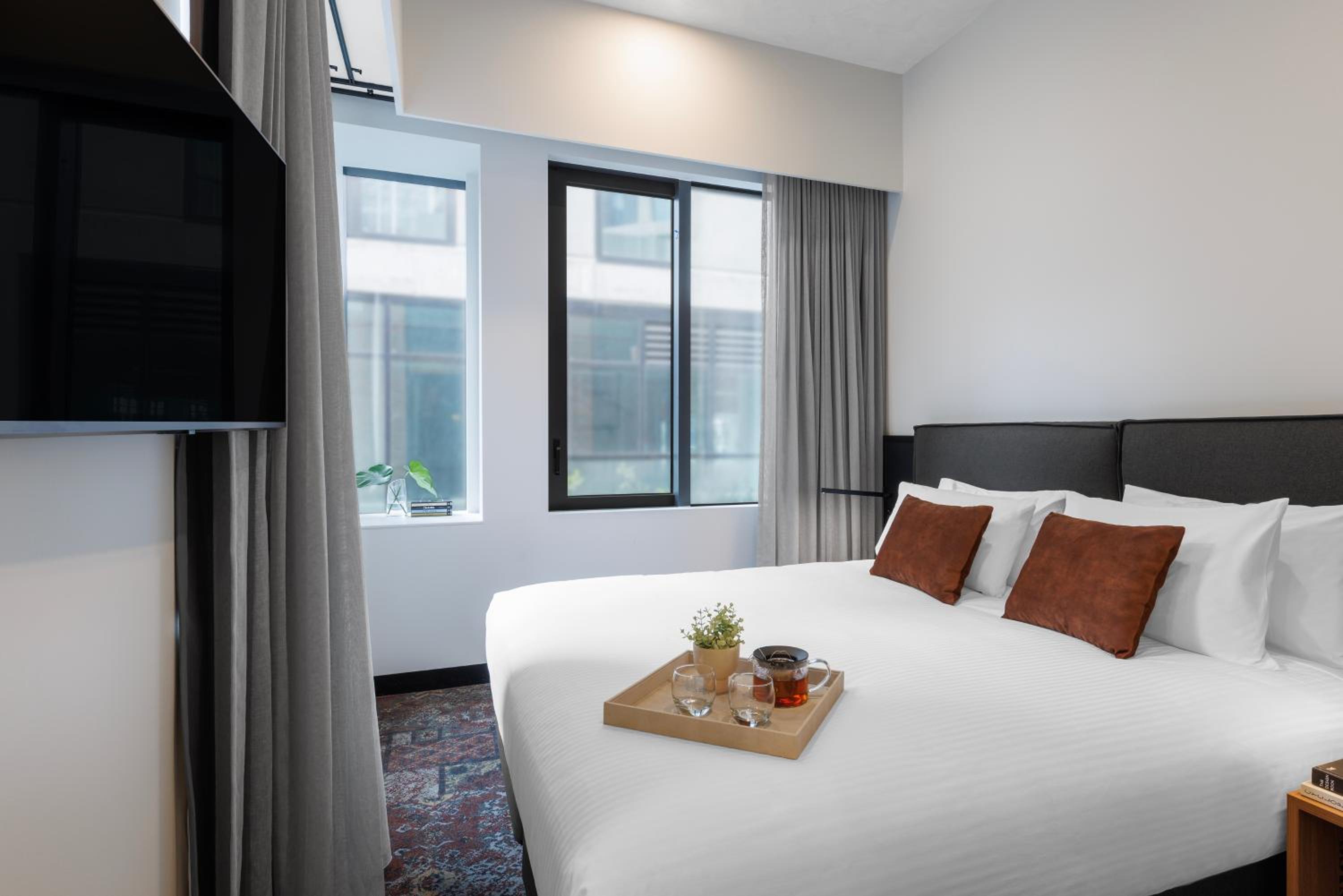 1 Bedroom, Suite, Queen Bed