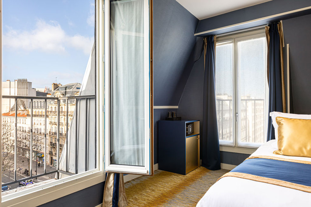 TRIANON GARE DE LYON 14/45