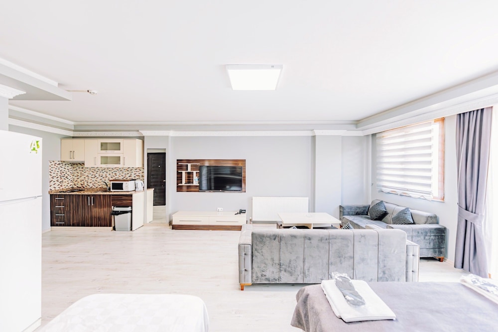 Diamond Suite and Residence 6/6