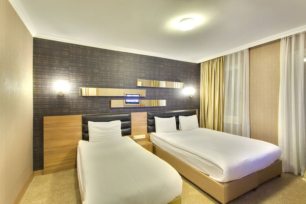 ANTROYAL HOTEL 11/50
