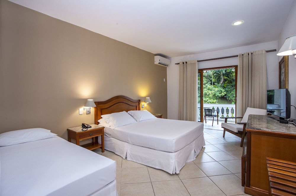 Hotel Mercedes 15/74