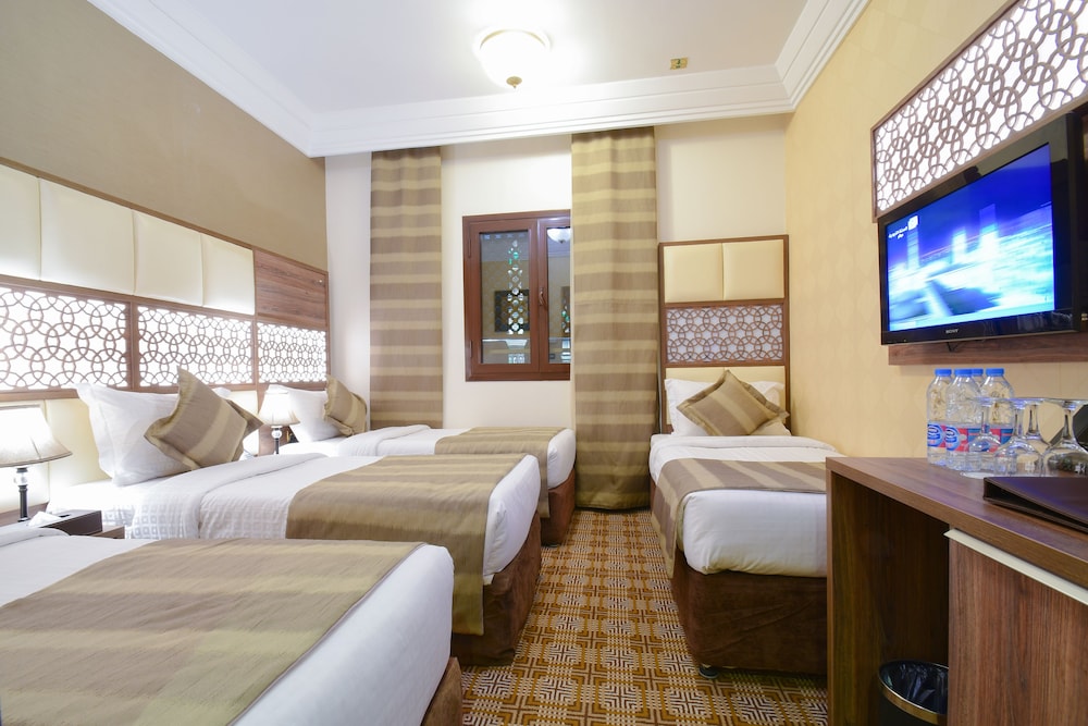 الذهبي جولدن توليب(Golden Tulip Al Zahabi) 15/50