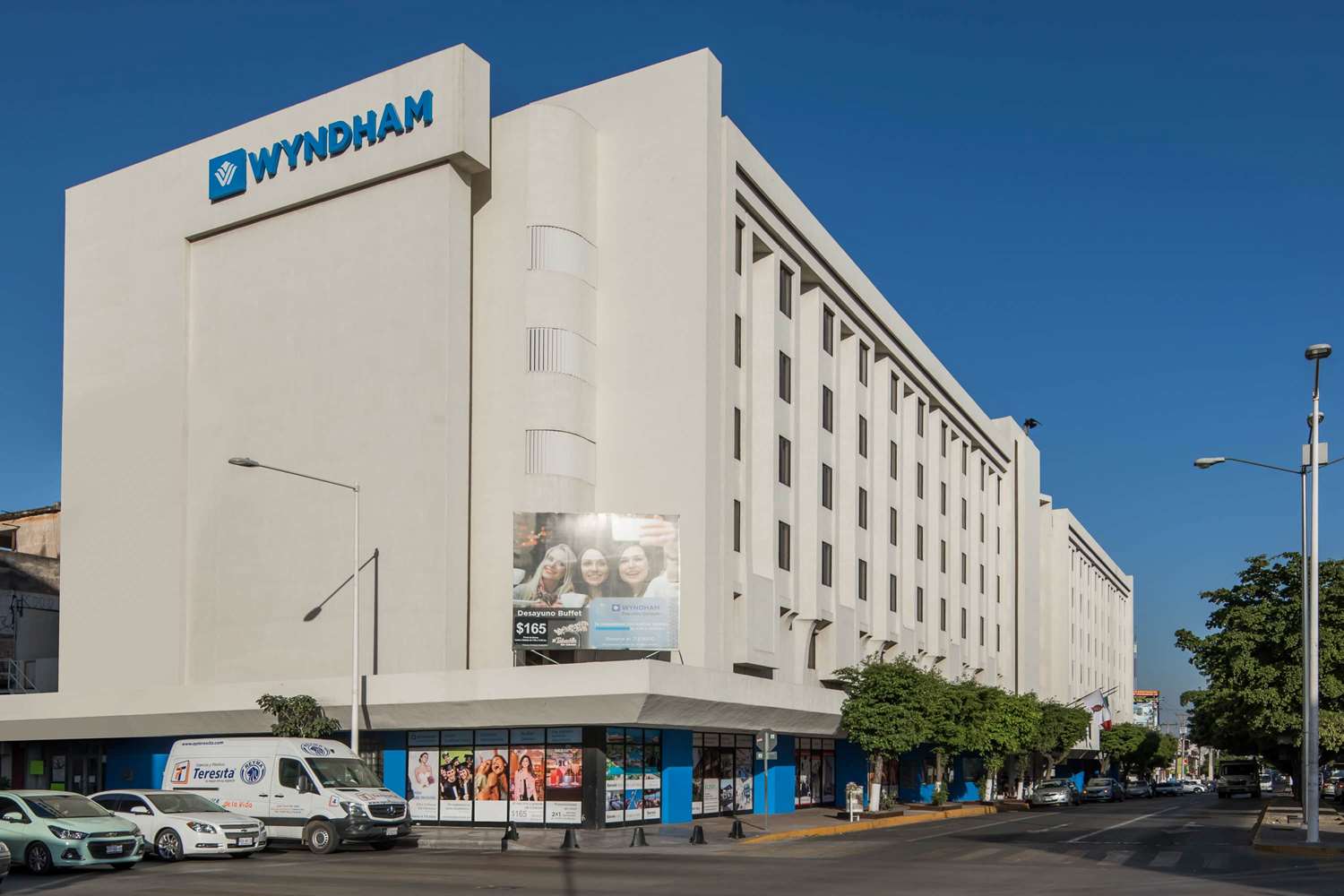 Wyndham Executivo Culiacan 55/60
