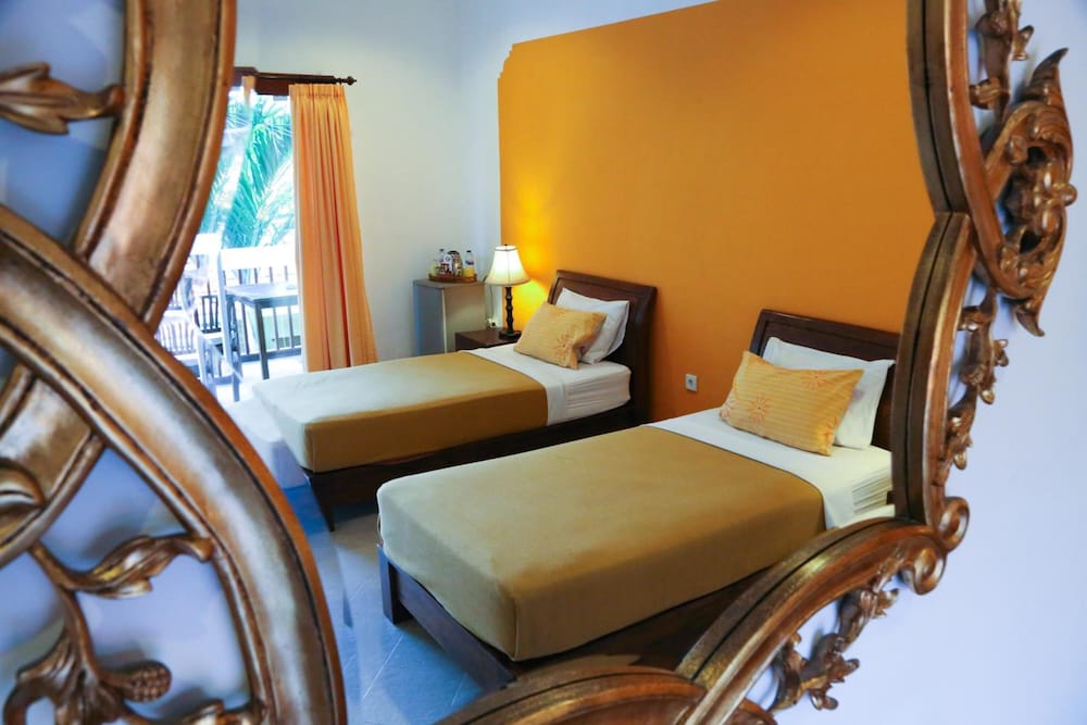 Aquarius Beach Hotel 20/64
