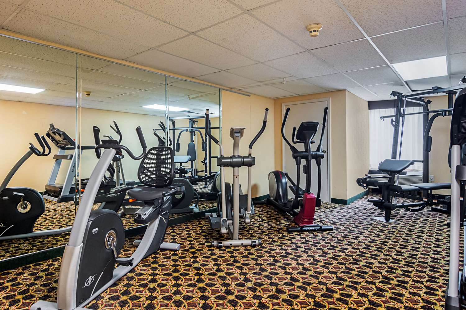 Quality Suites Atlanta Airport East GA 19/43
