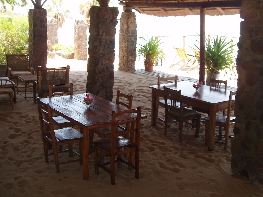 Nkhudzi Lodge 15/50