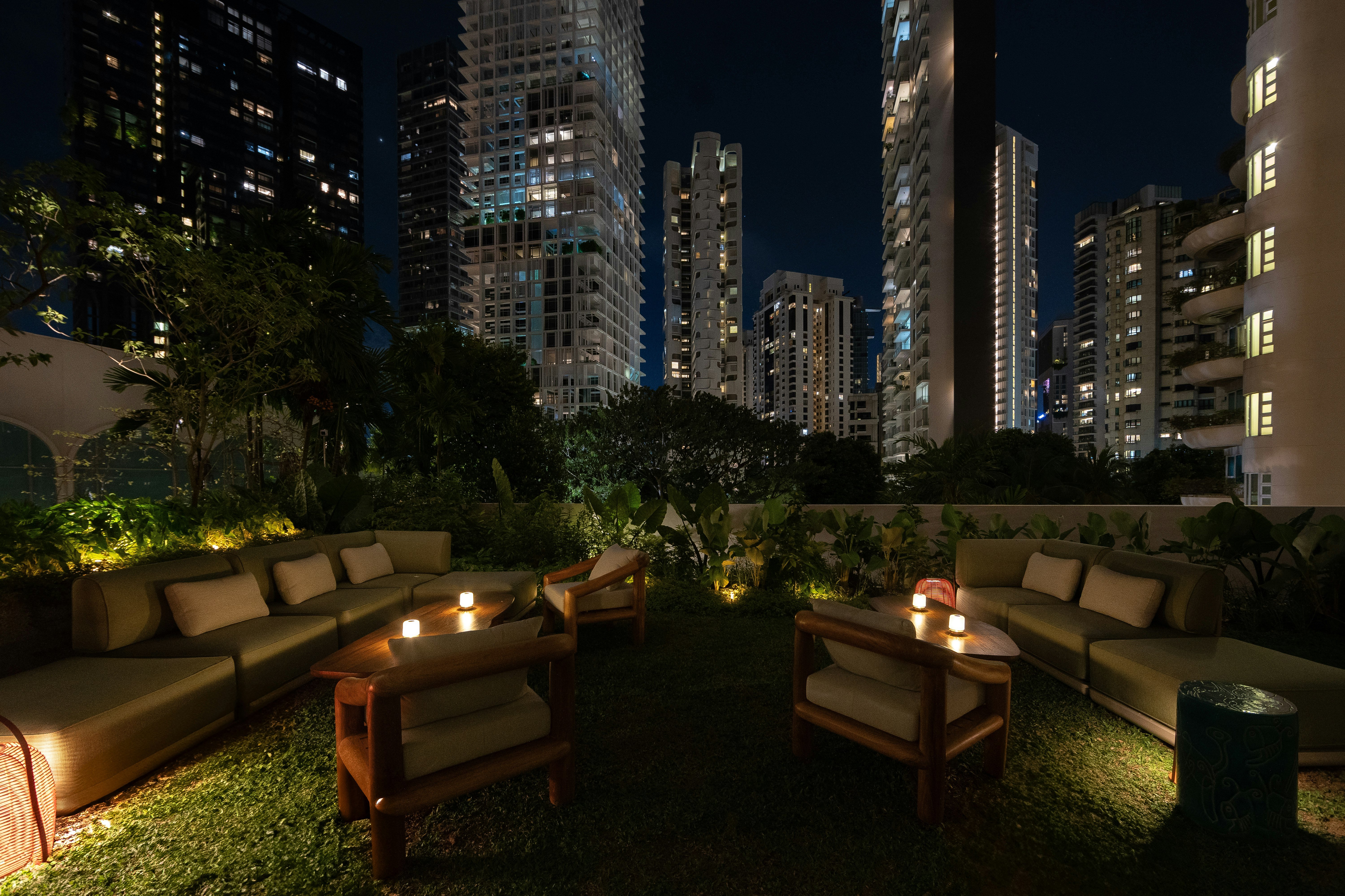 The Standard, Singapore 58/61