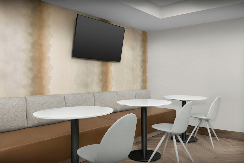 Extended Stay America Annapolis - Admiral Cochrane Drive 51/56