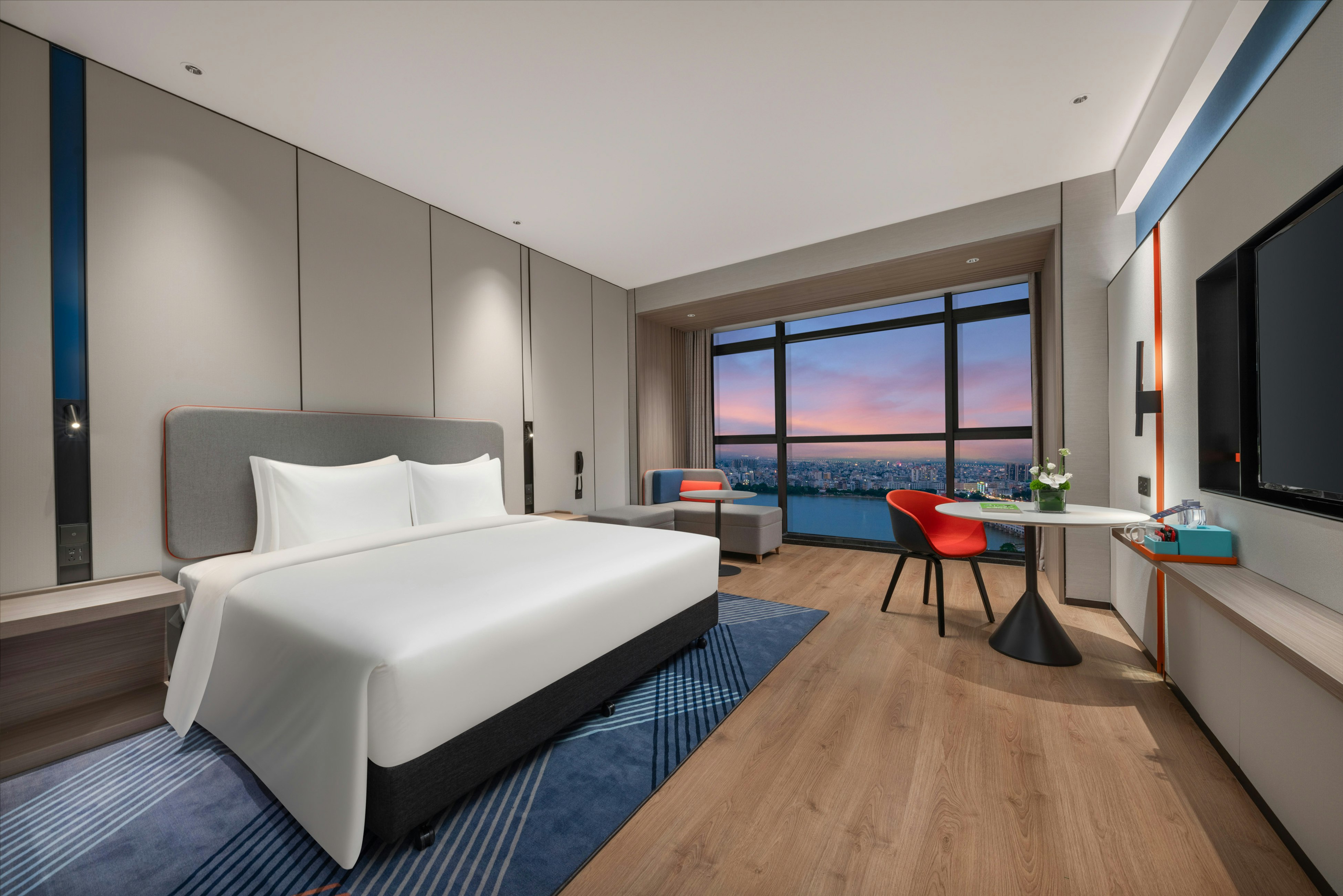 Standard, King Bed, River View, Extra Floor Space