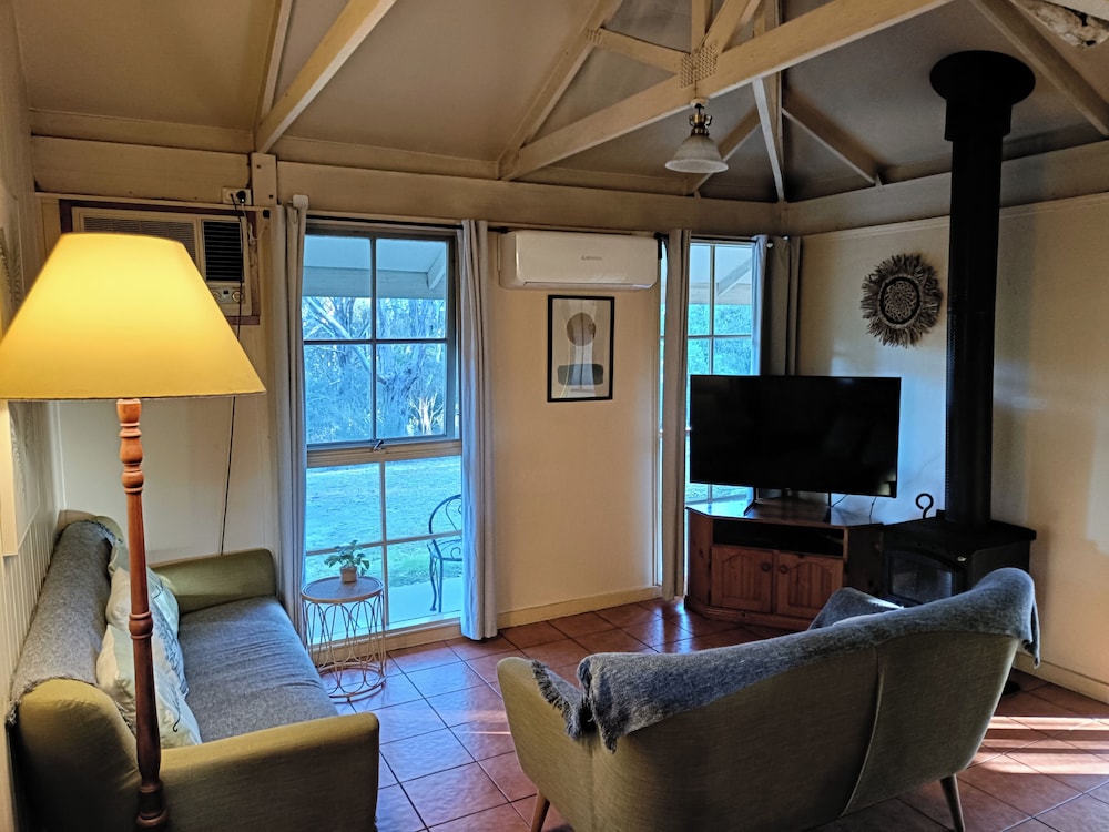 Kalimna Woods Cottages 40/50