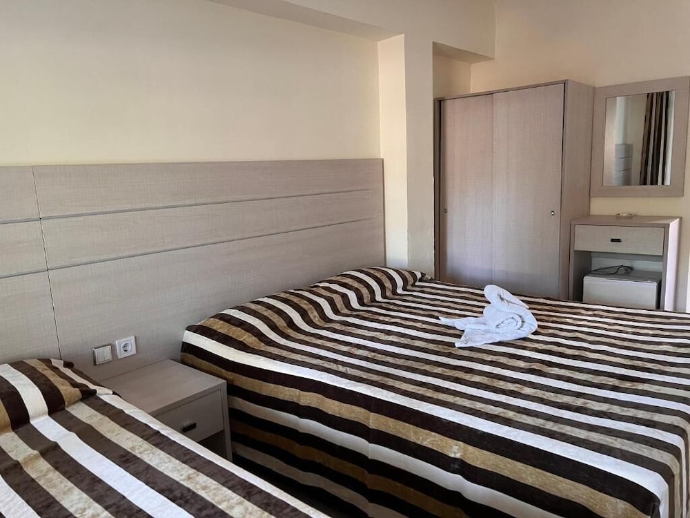 Hanioti Grand Victoria 26/50