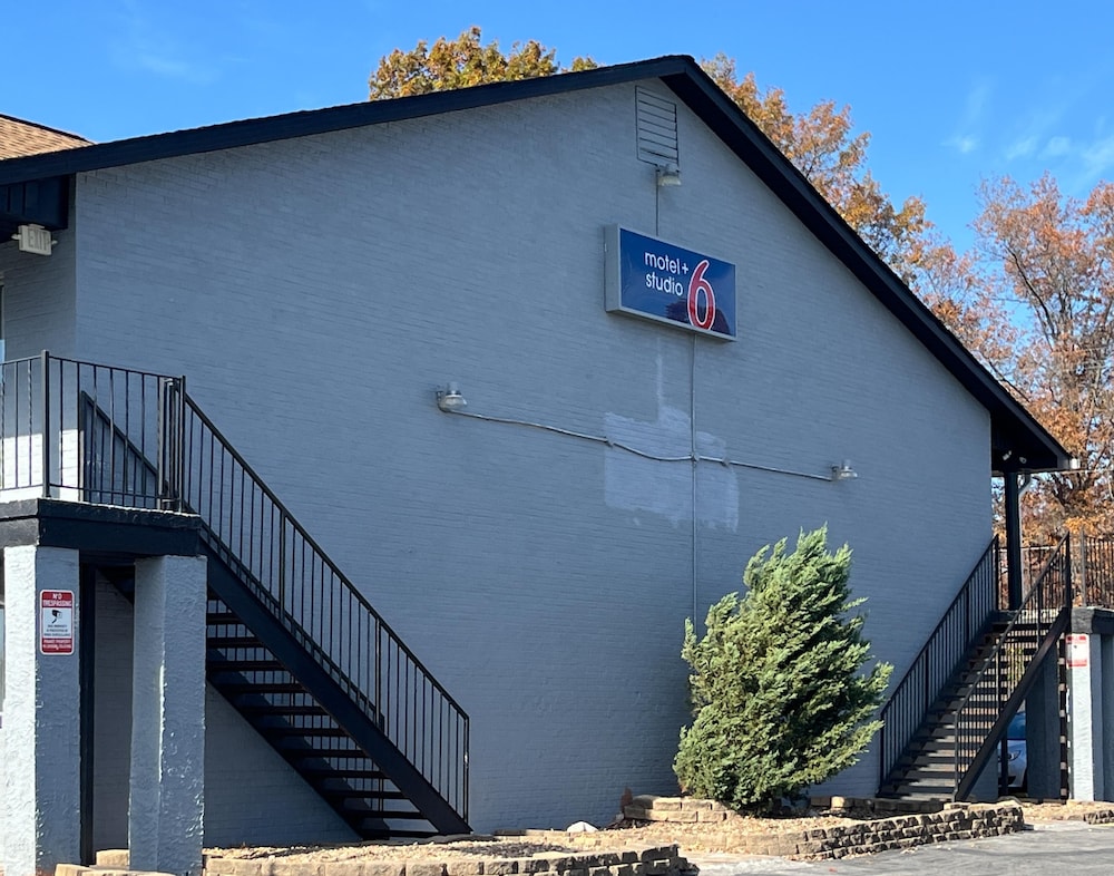 Studio6 Suites Hurricane, WV in HURRICANE - WV