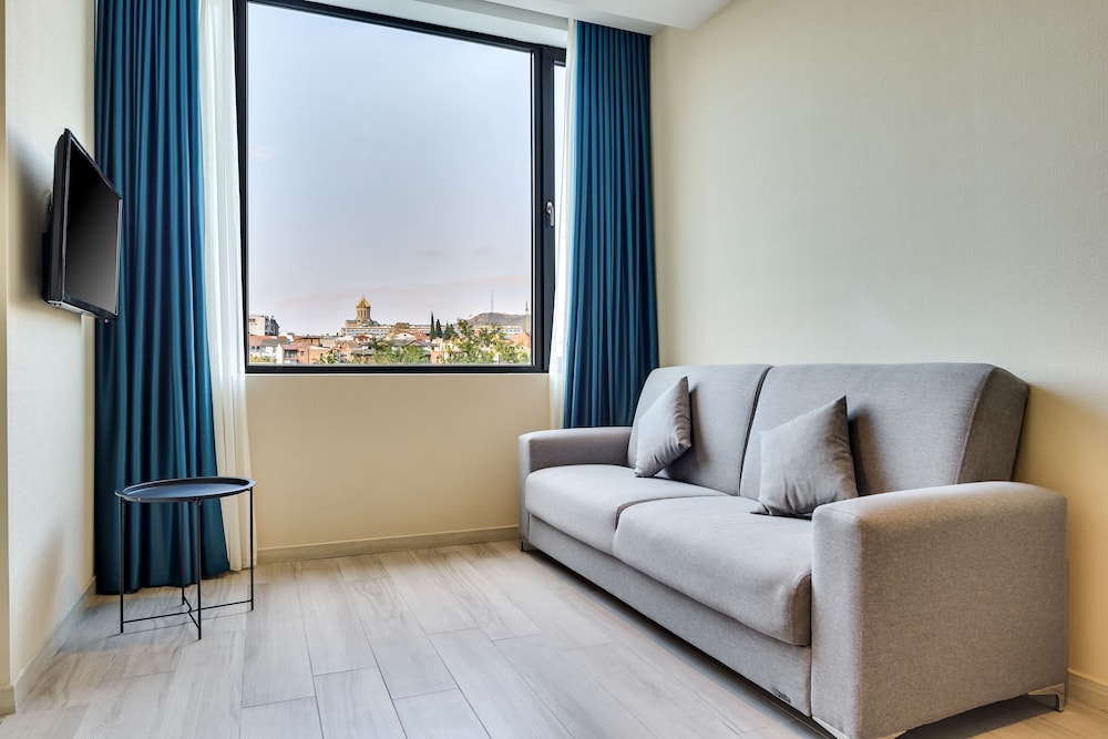 Eleven Inn Tbilisi 18/28