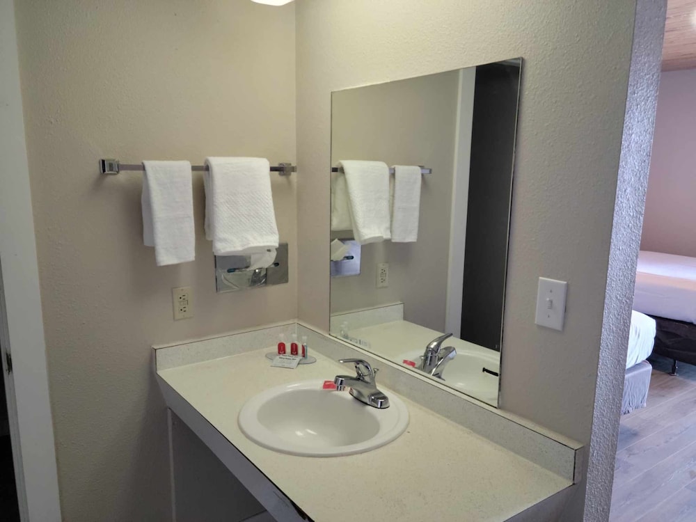 Econo Lodge Springerville 20/21