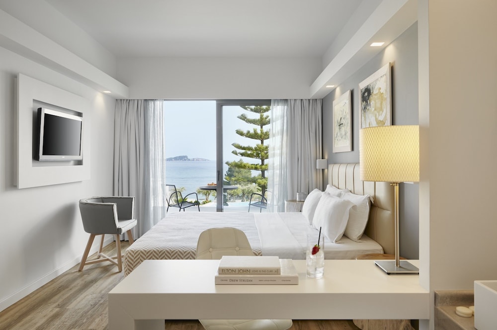 Lichnos Beach Hotel & Bungalows 13/50
