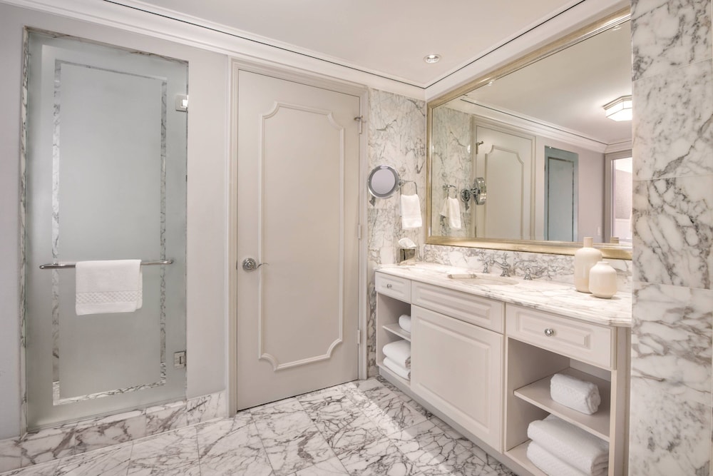 1 Bedroom, Executive, Suite, Bay View, Balcony، The Ritz Carlton Coconut Grove Miami 4/6