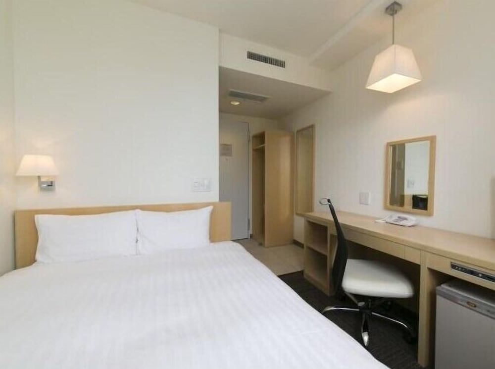 ROOM, SINGLE, DOUBLE BED, SMOKING