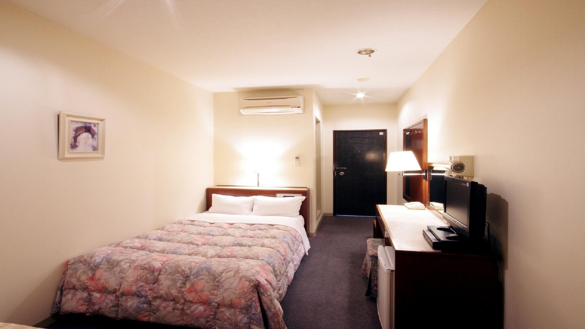 Semi Room, Standard, Semi Double Bed, Smoking