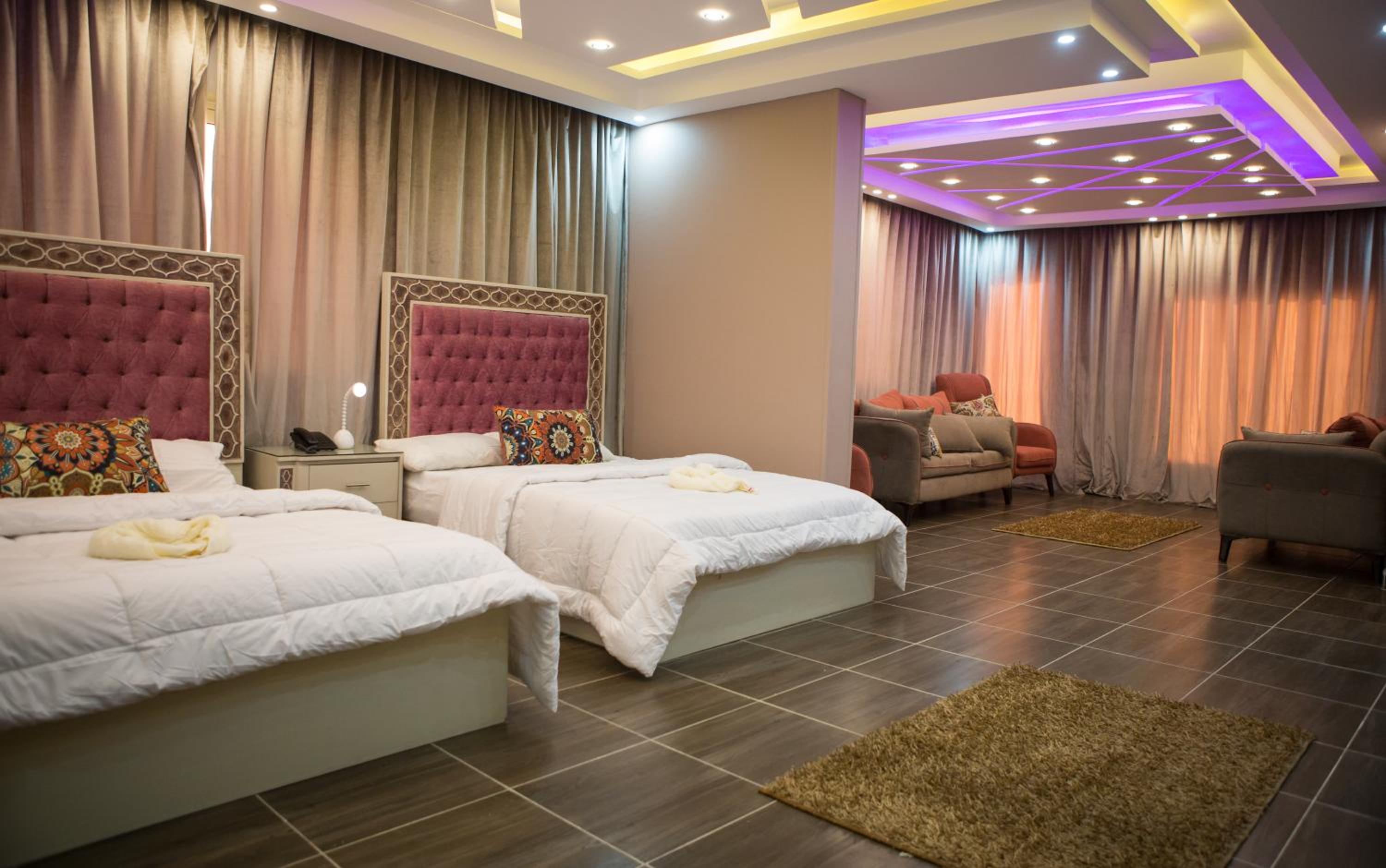 Deluxe, Suite, 2 Double Beds, Pyramids View