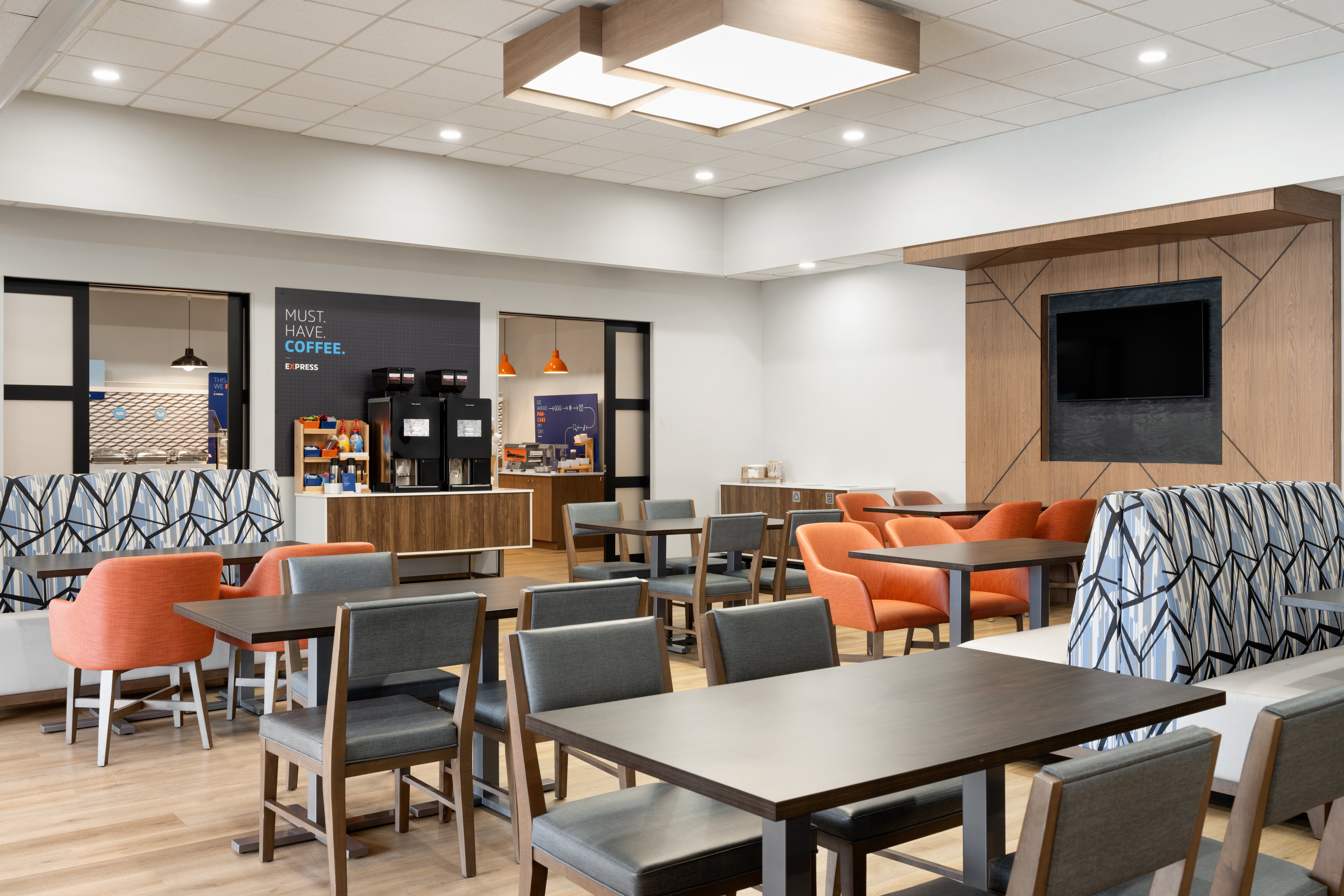 Holiday Inn Express Denver Central - North 54/64
