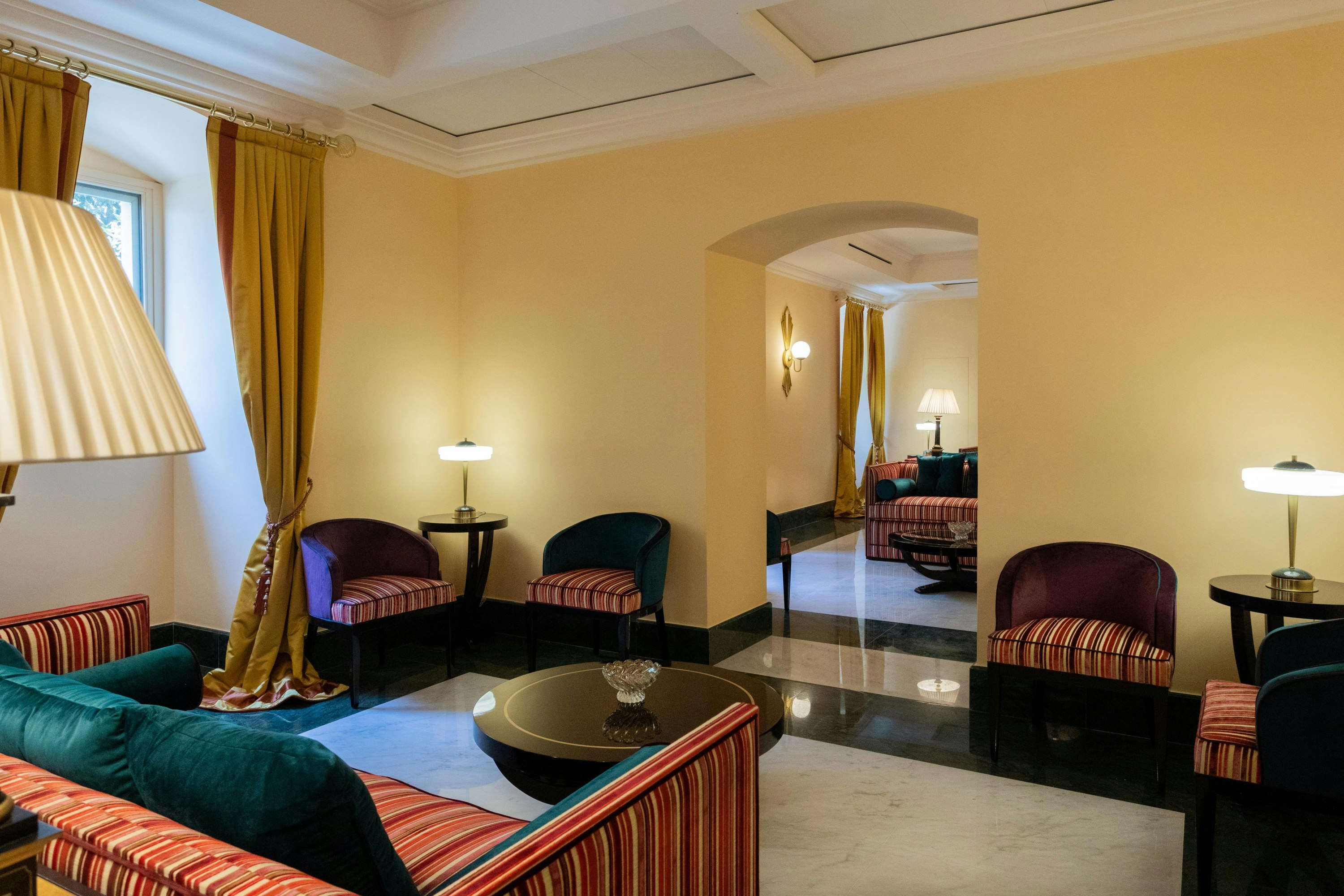 Grand Hotel Des Etrangers 30/50