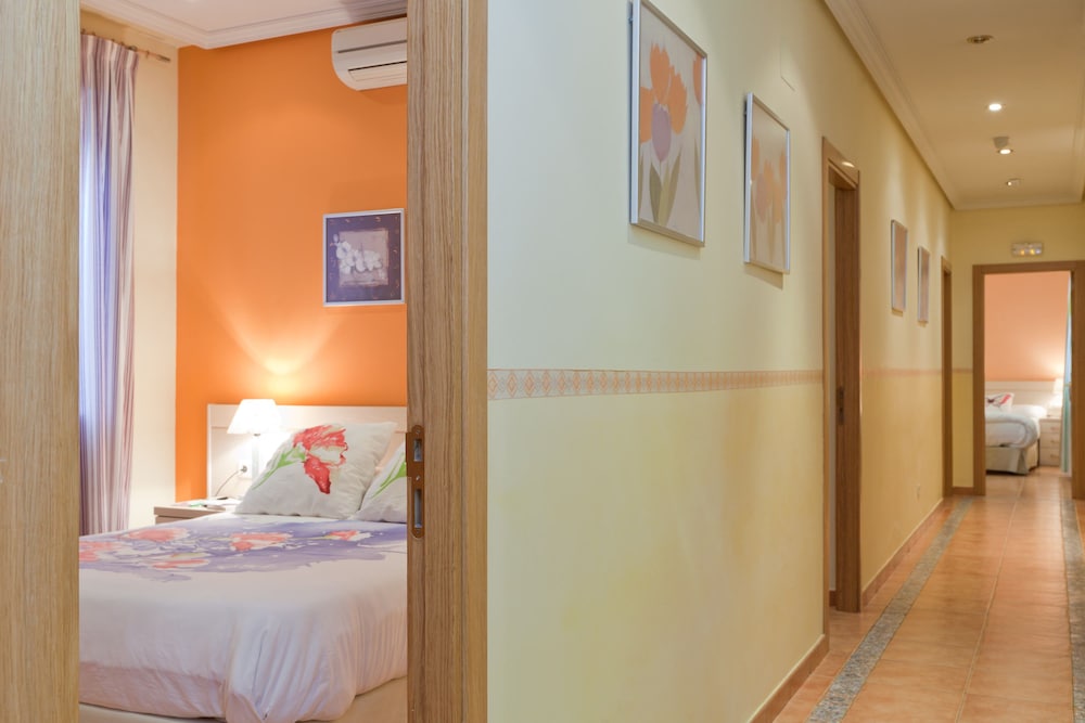 Hostal Luz 23/72