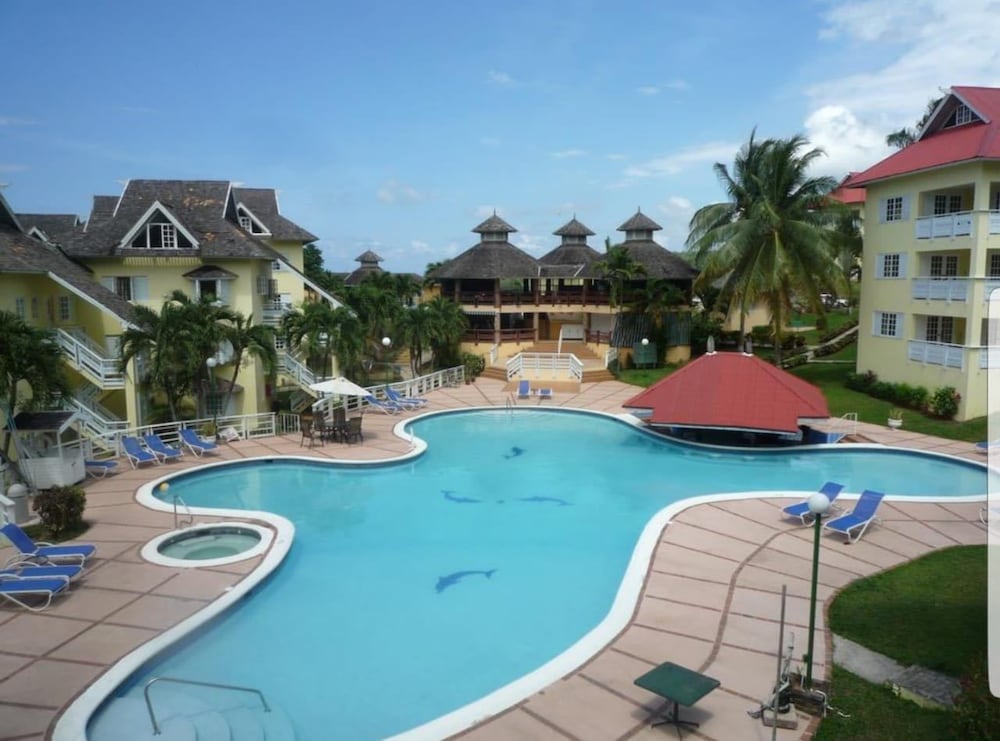 Mystic Ridge Resort 68/69