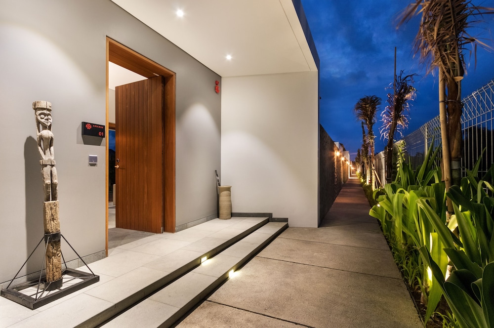 Amarin Seminyak 8/45