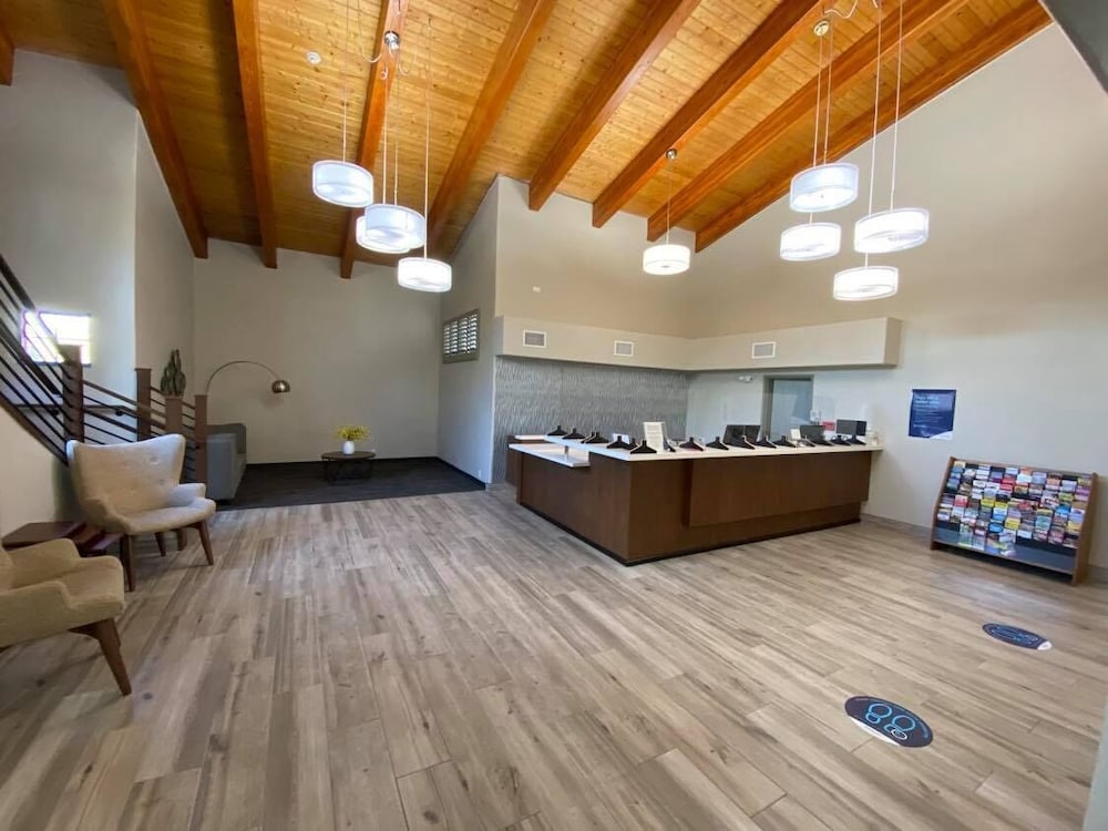 Days Inn & Suites by Wyndham Mesa Near Phoenix 9/36