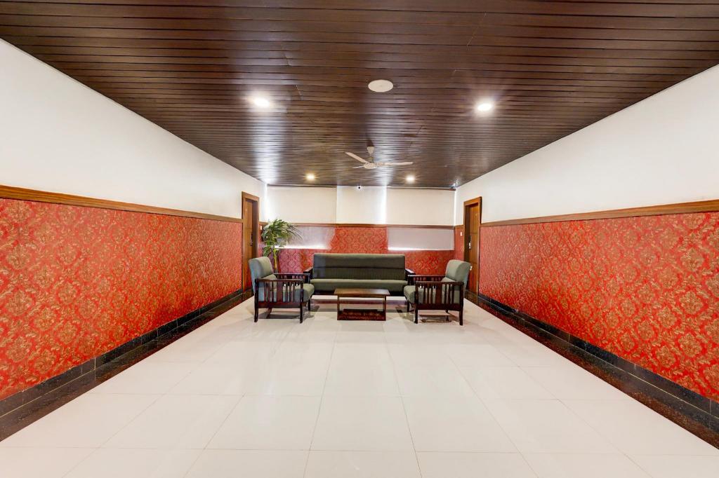 Hotel Grand Orchid 13/38