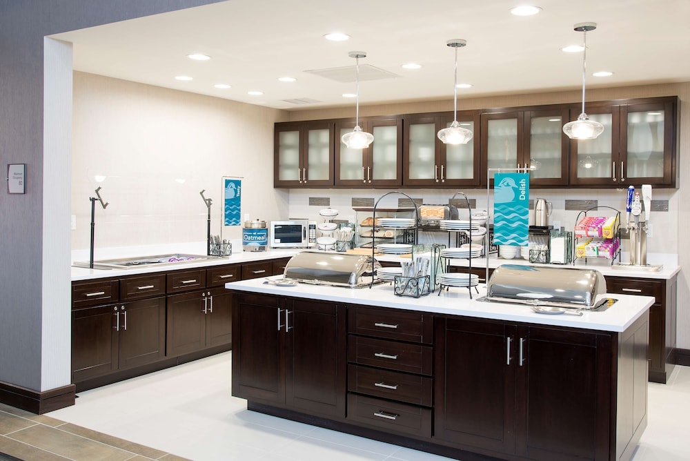 HOMEWOOD SUITES BY HILTON CLEVELAND/SHEFFIELD 63/83