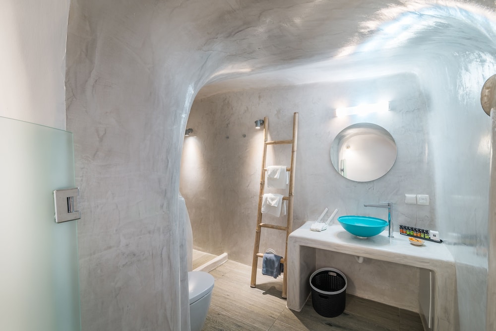 Angel Luxury Suites 23/46