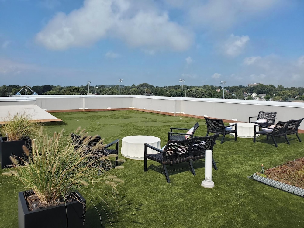 The Brenton Hotel 33/40