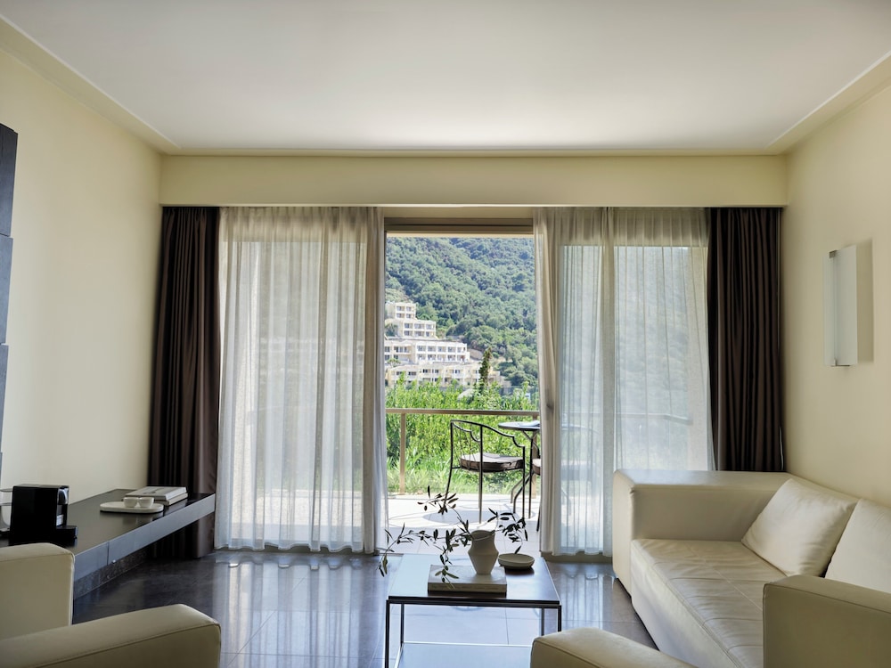 Atlantica Grand Mediterraneo Resort 46/66