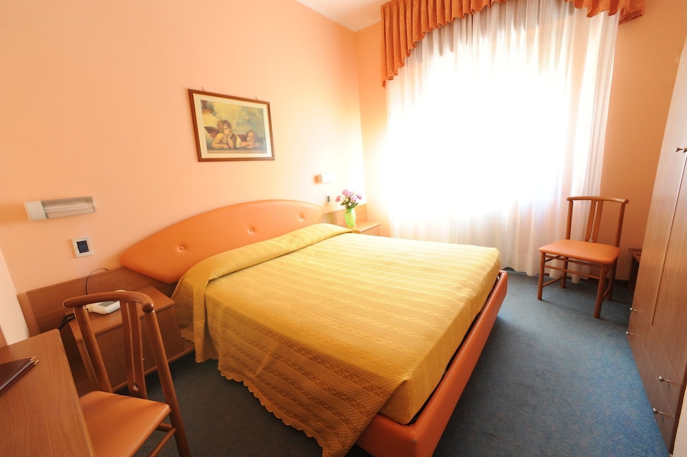 Hotel Cristallo 17/45