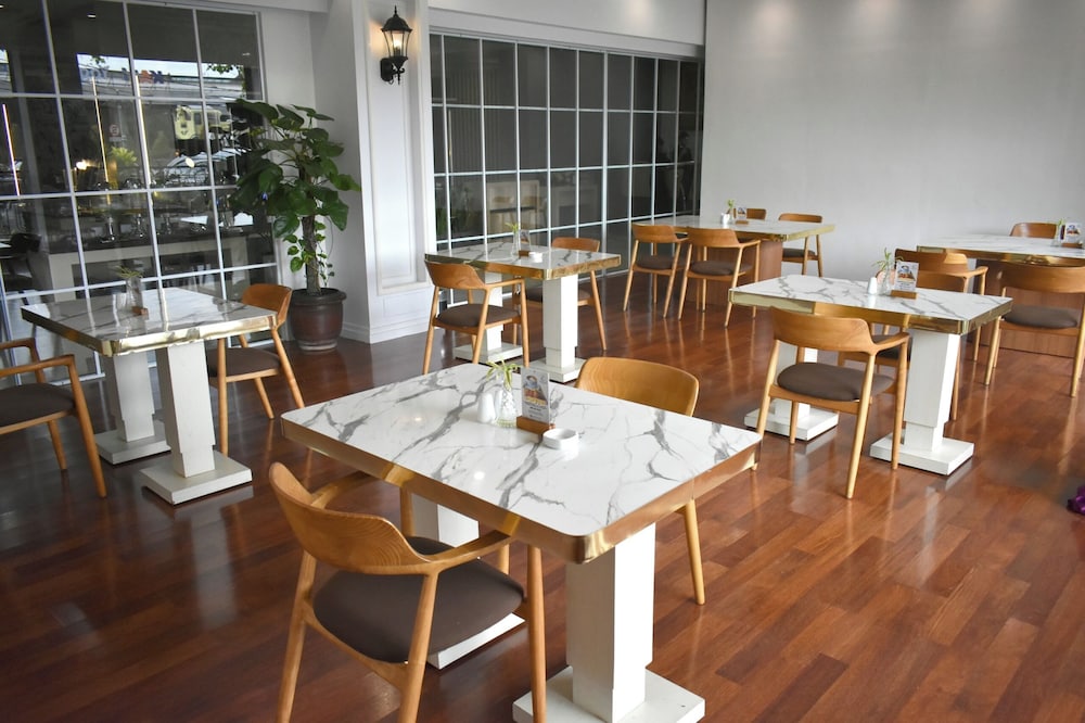 Abadi Hotel Malioboro Jogja 50/72