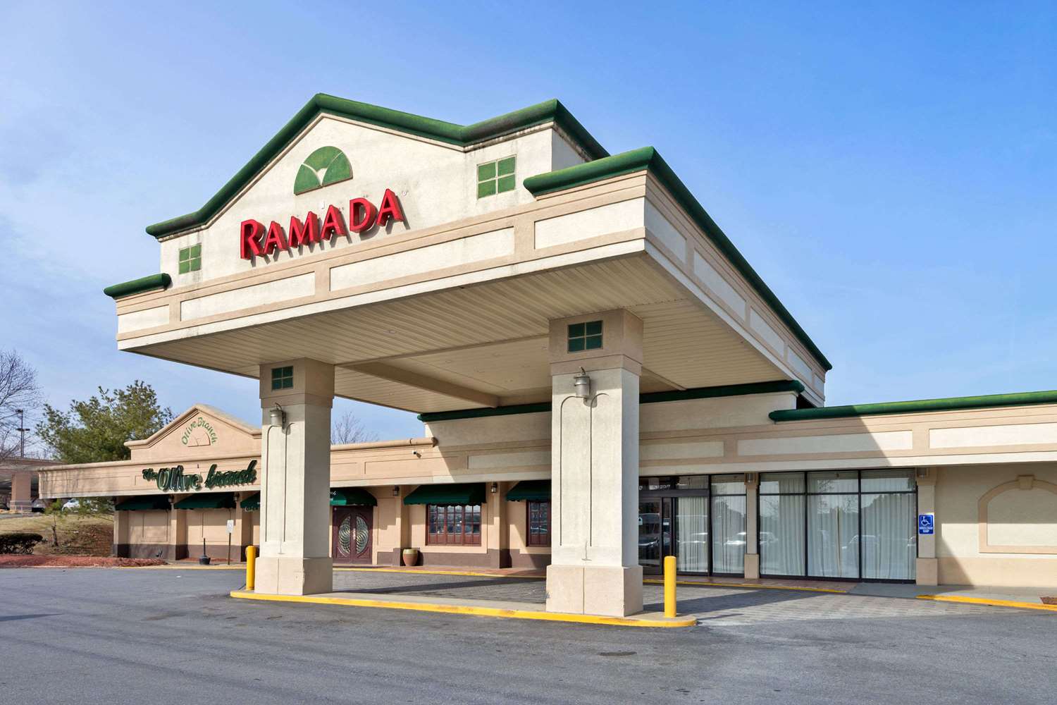 Ramada By Wyndham Pikesville Baltimore North 3/42
