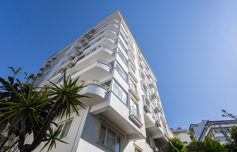 Andalouse Otel 3/49