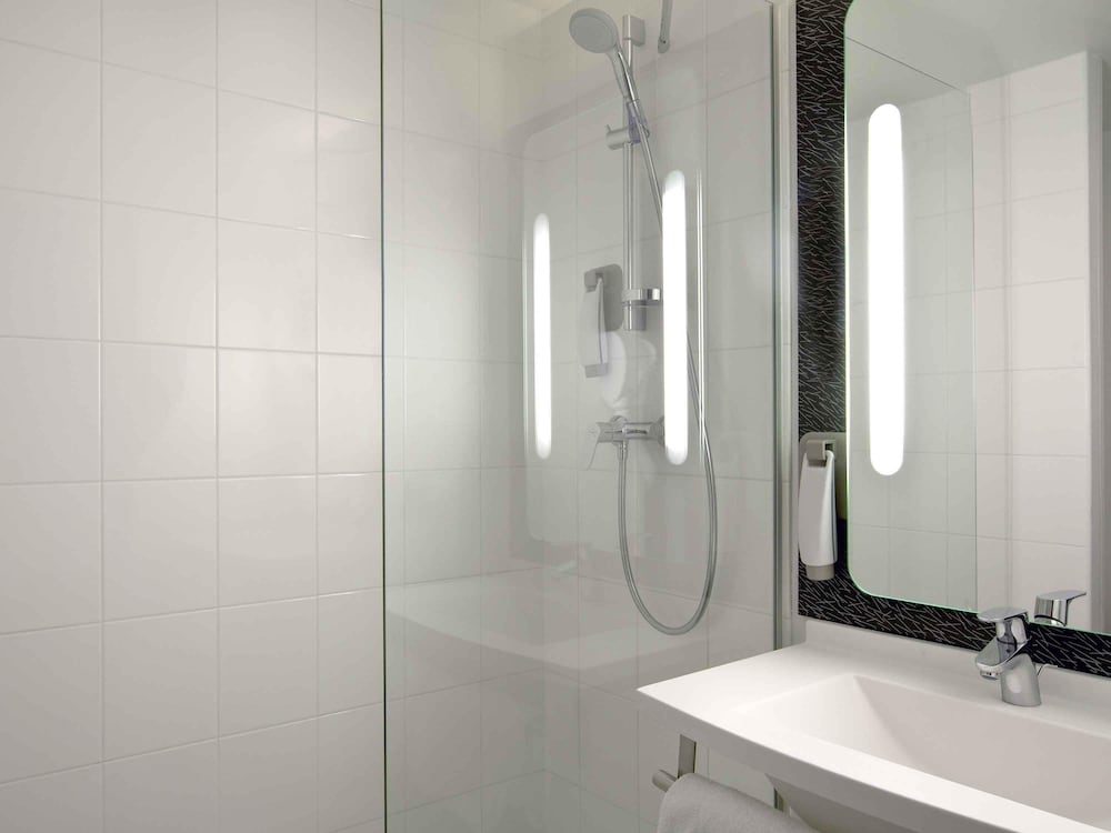 Ibis Clermont Ferrand Nord Riom 45/45