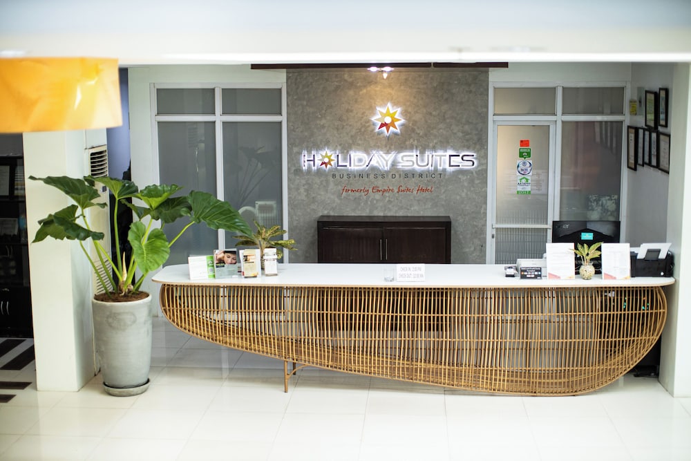 Holiday Suites Business District 4/49