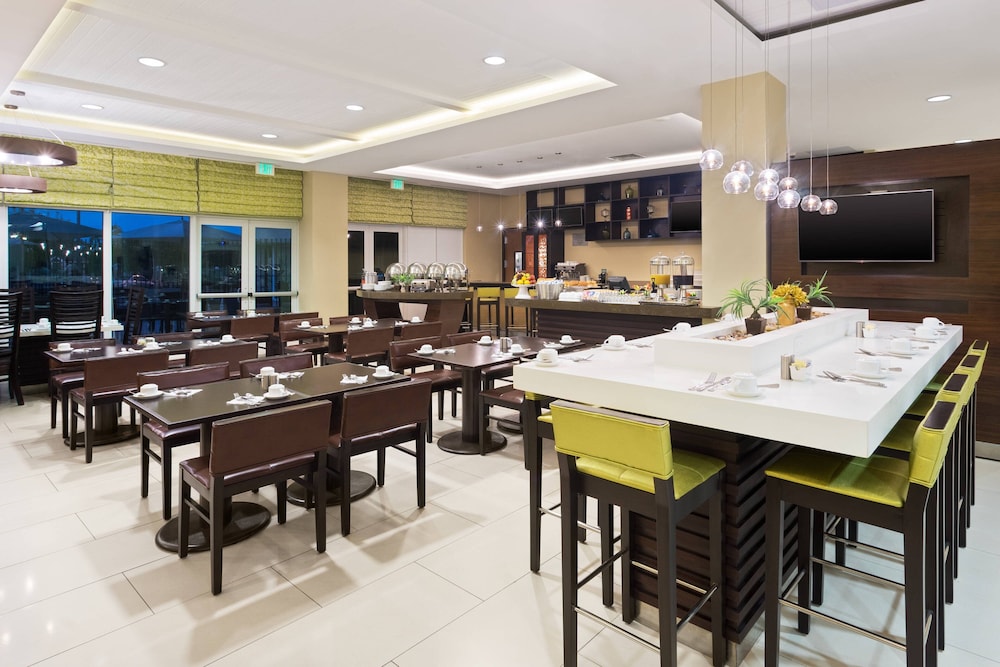 Courtyard By Marriott Kingston Jamaica 43/51
