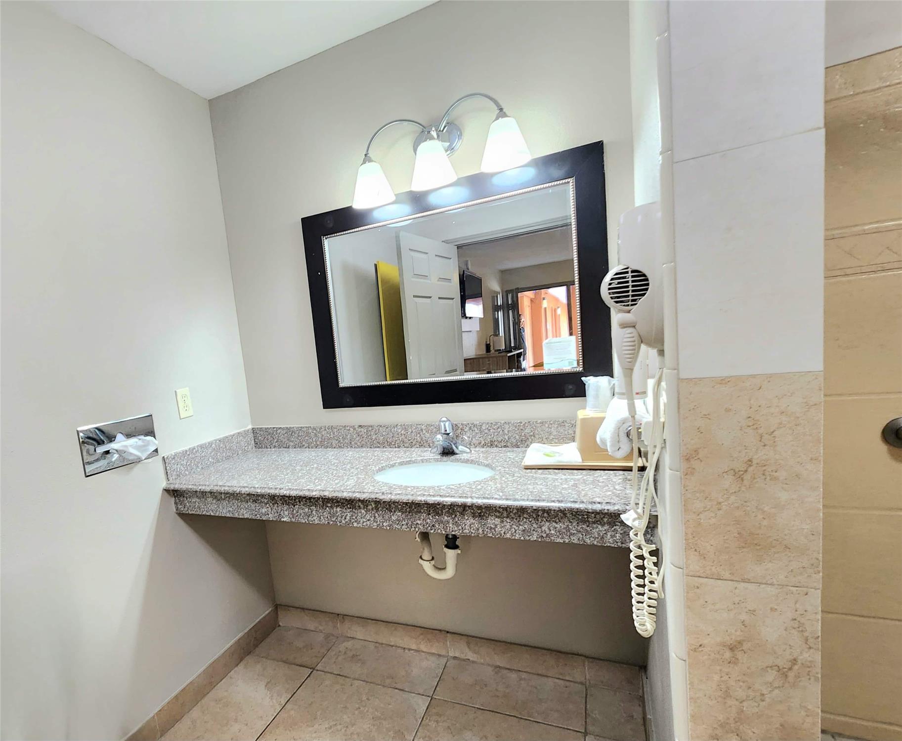 Days Inn by Wyndham McAllen 24/26