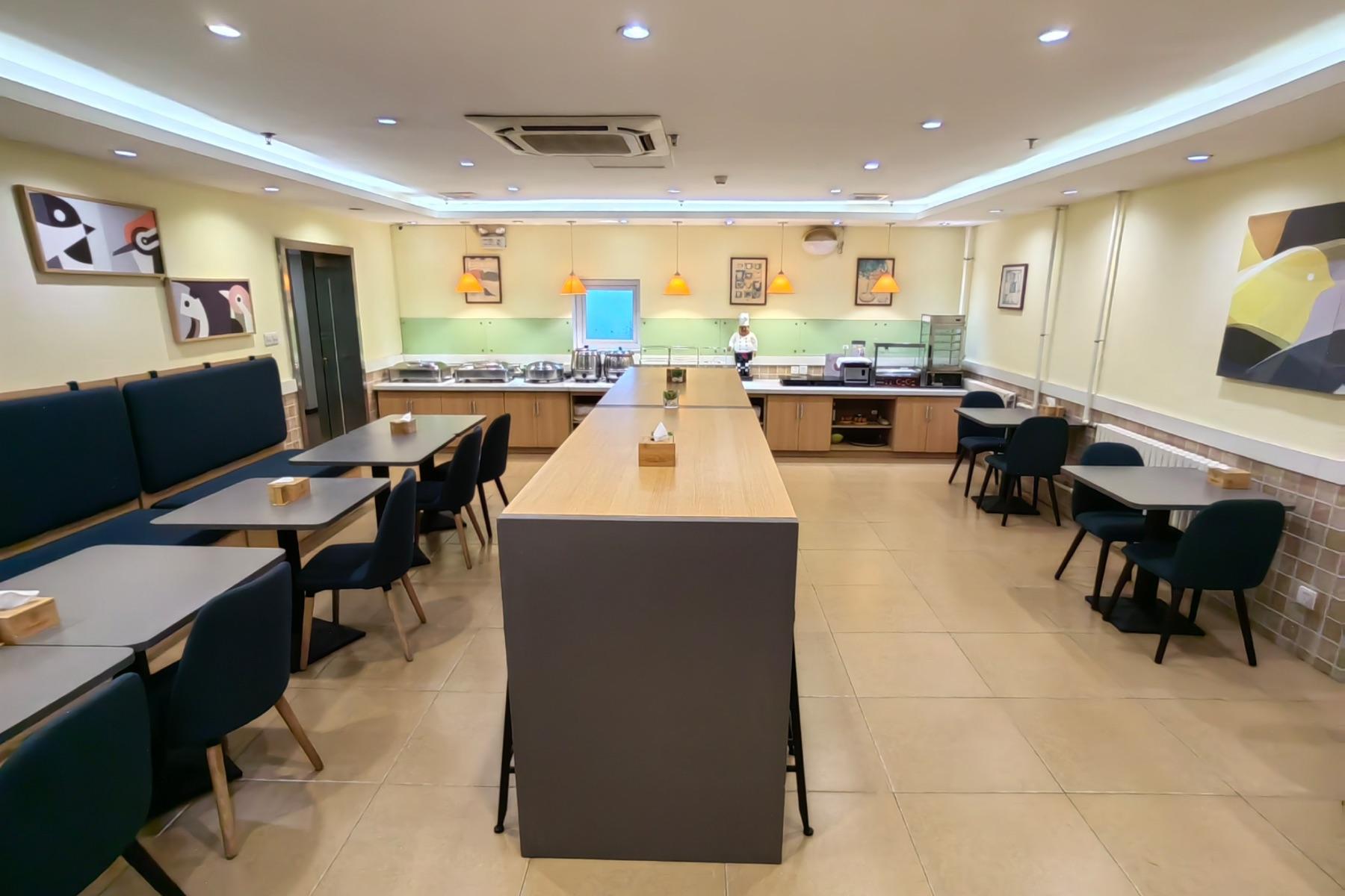 Home Inn Shenyang Zhangshi Development Zone Metro Station Branch 33/37