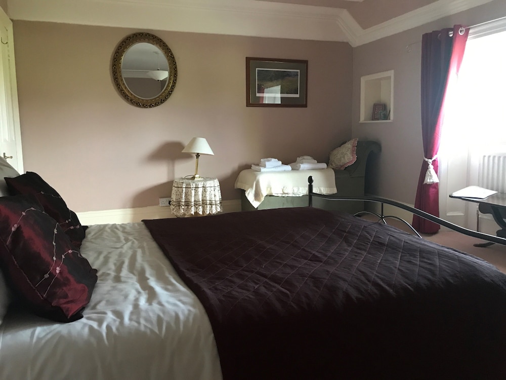 Newburgh House 17/50
