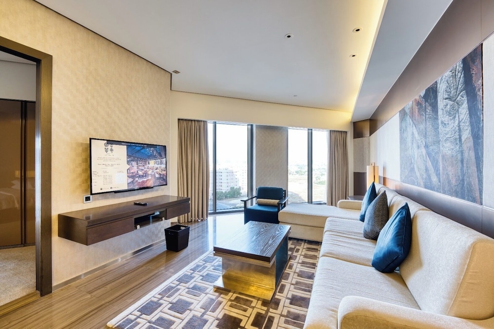 Hyatt Regency Dubai Creek Heights Residences 44/73