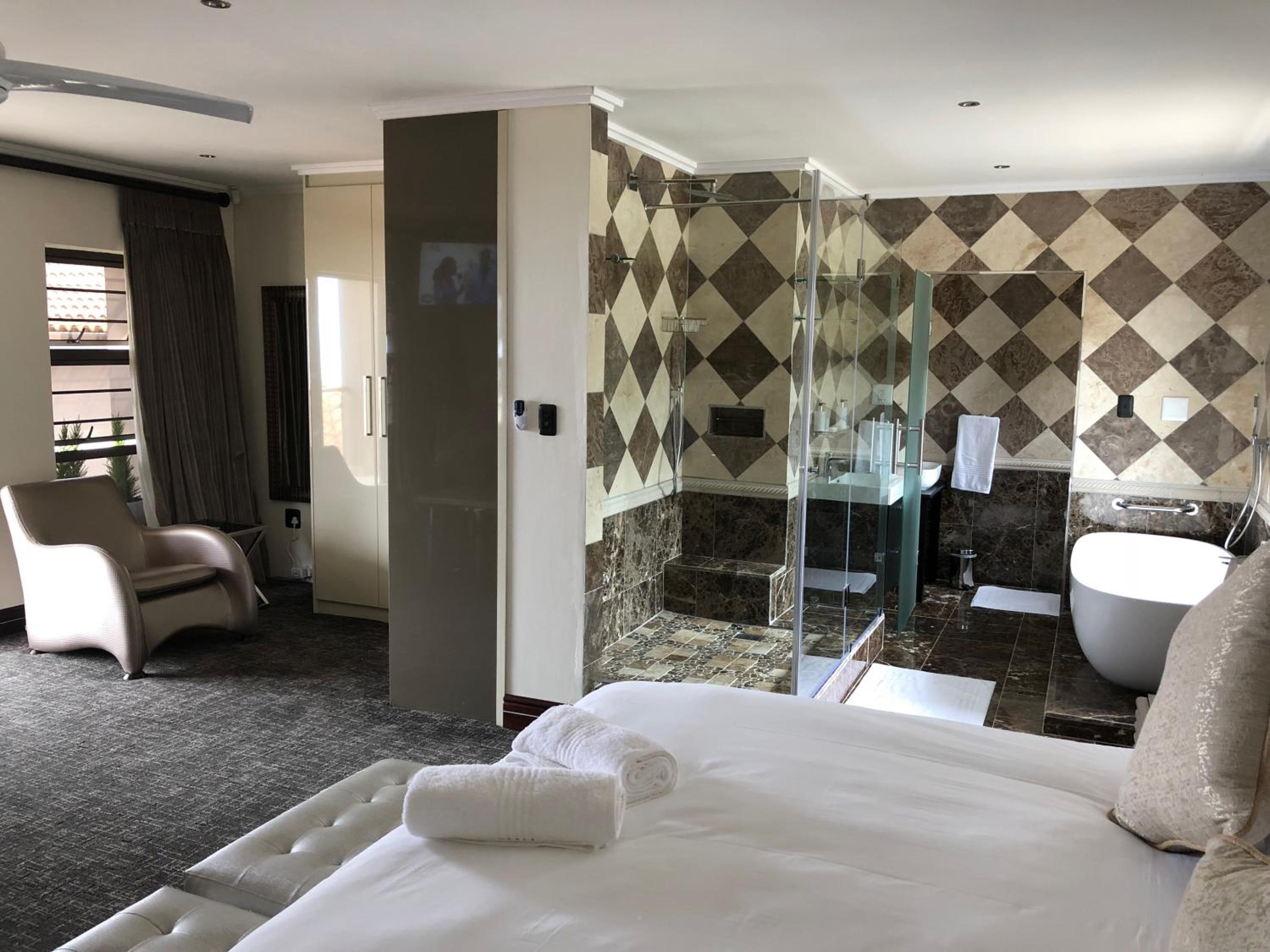 Coral Beach Bed & Breakfast 22/23