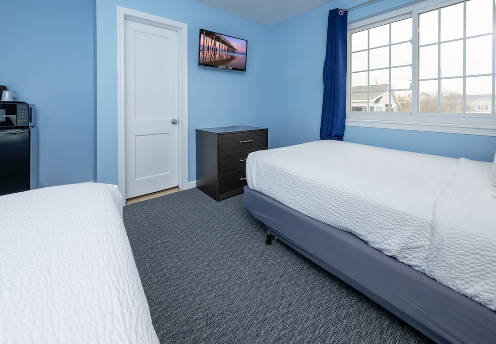 Commander Beach House Hotel 15/50